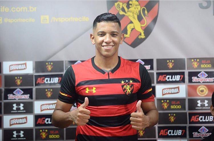 Umbro será a nova fornecedora do Sport Recife, diz site » Mantos do Futebol